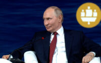 Владимир Путин поздравил Леонида Якубовича с 80-летием