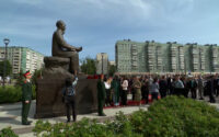 В Выборгском районе Петербурга официально открыли площадь Хошимина