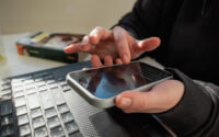 В России с 1 августа 2025 года введена возможность отказаться от массовых SMS-рассылок